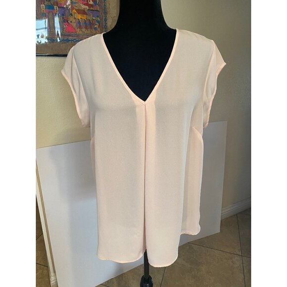 DR2 V-neck pleated front cap sleeve top, size Large - Picture 1 of 6